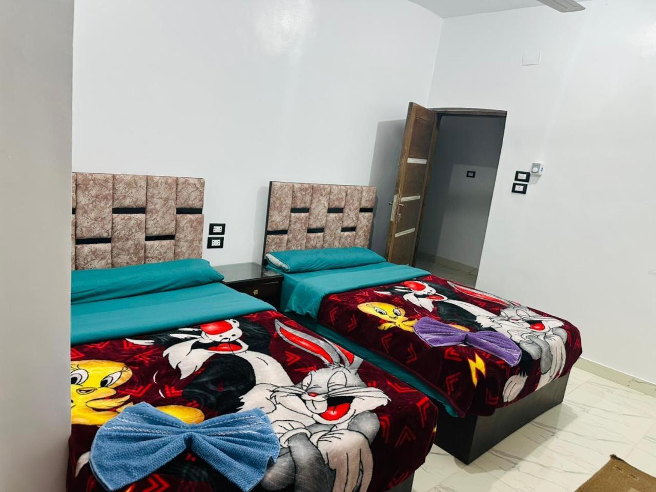Mostafa Jamaica Guesthouse Aswan Rom bilde