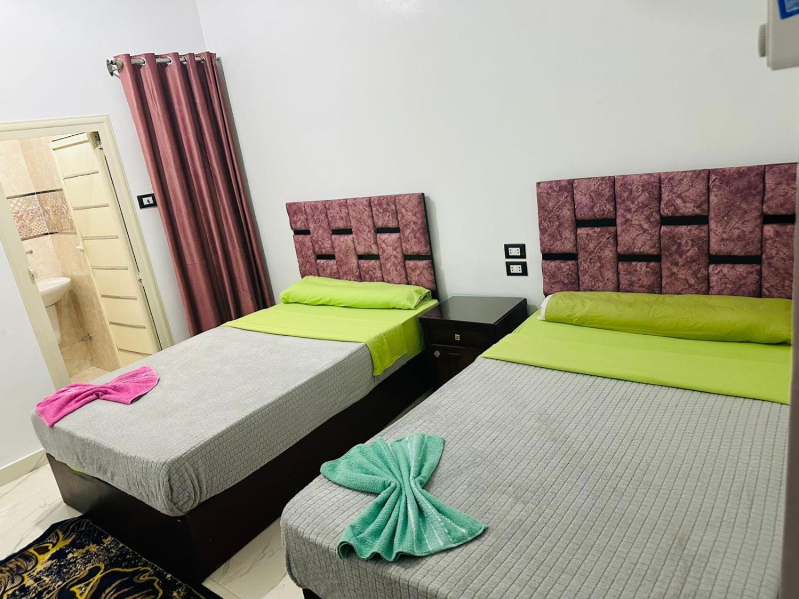 Mostafa Jamaica Guesthouse Aswan Rom bilde